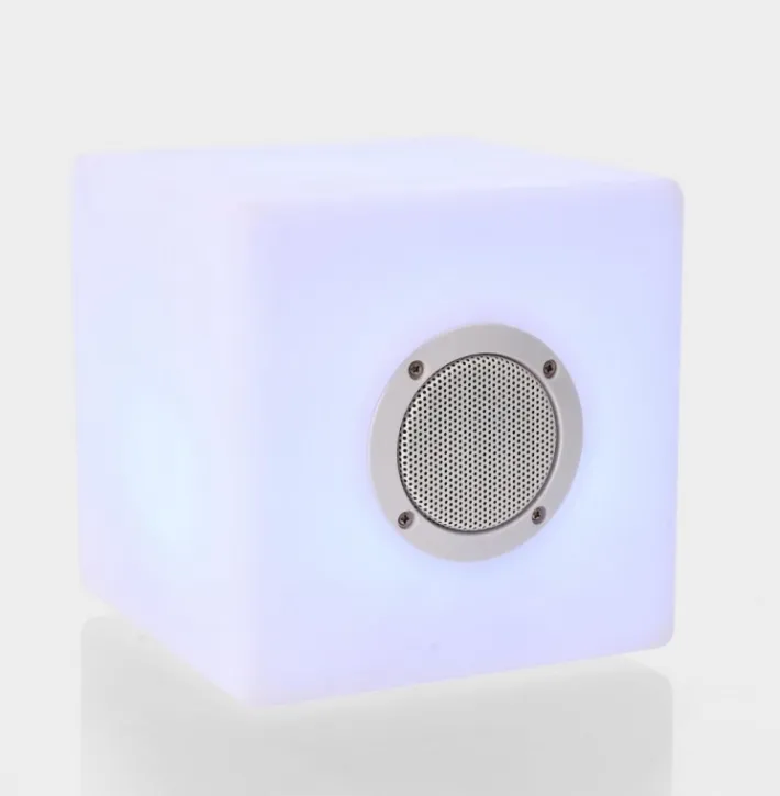 Bizzotto Illuminazione>LAMPADA LED SPEAKER IN PLASTICA 20X20 - CUBO