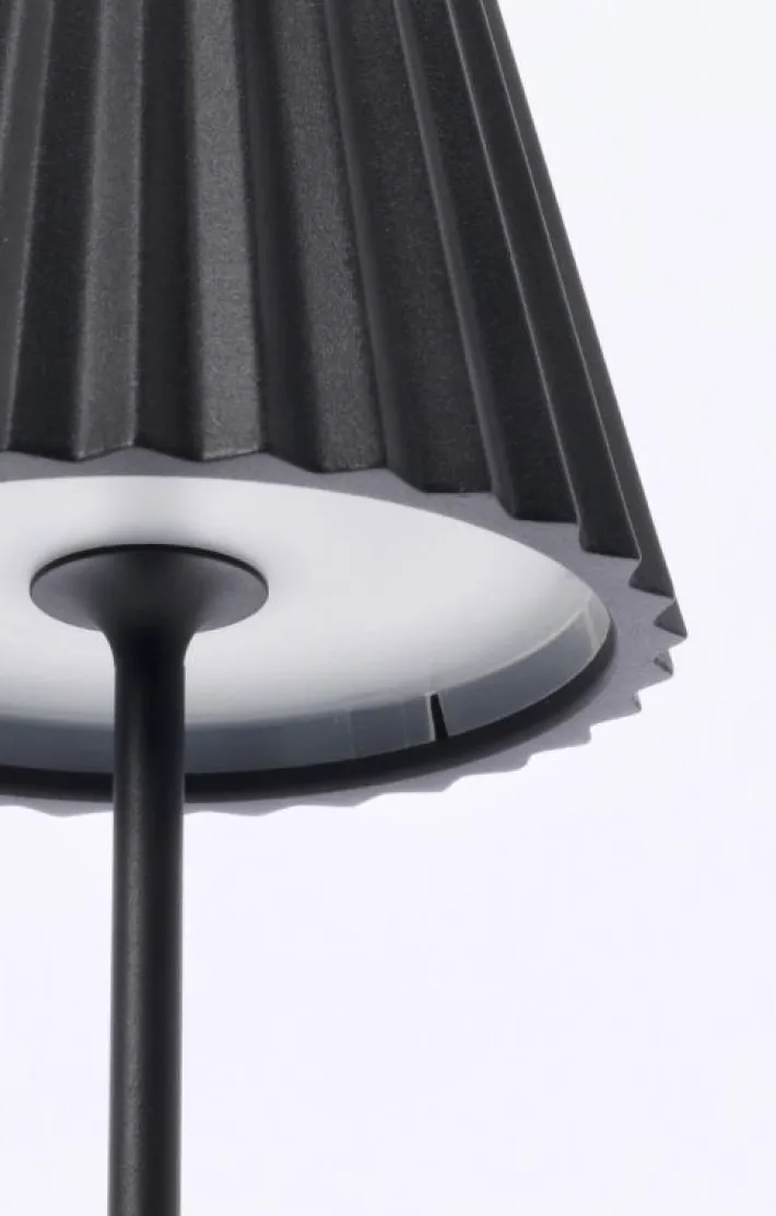 Bizzotto Illuminazione>LAMPADA TAV. LED ARTIKA NERO H36