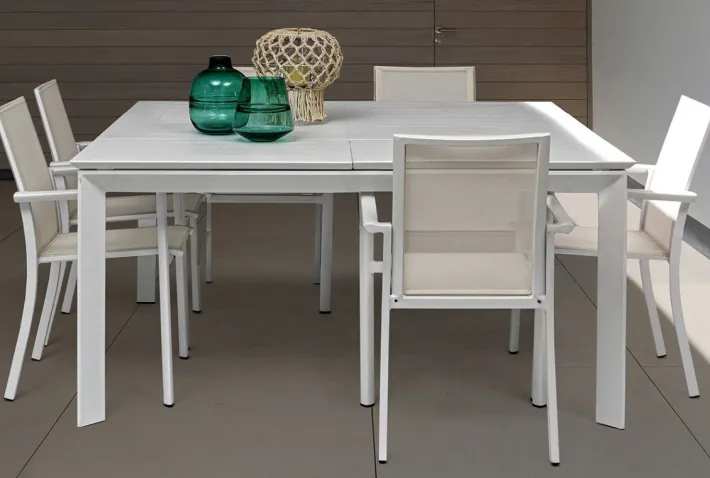 Bizzotto Tavoli>TAVOLO IN ALLUMINIO 110/160X160 BIANCO CX21 - KONNOR